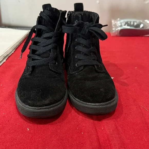 Zodiac Black Lace Up Boots - Picture 2 of 6